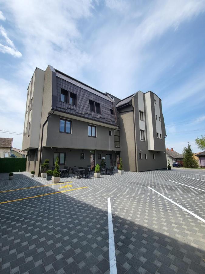 Garni Hotel Imperium Subotica Exterior foto